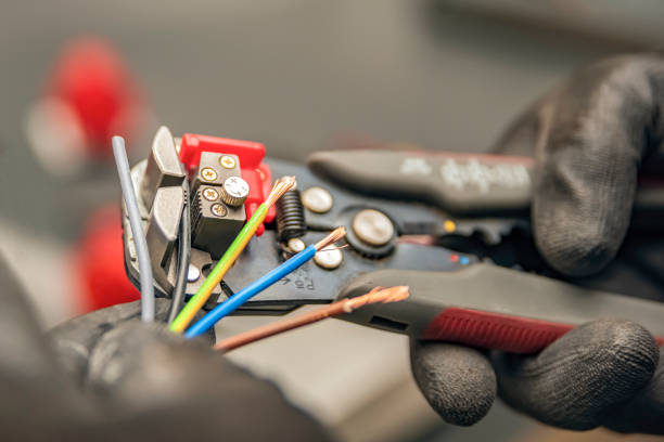 Best Emergency Electrician Near Me  in New Holstein, WI