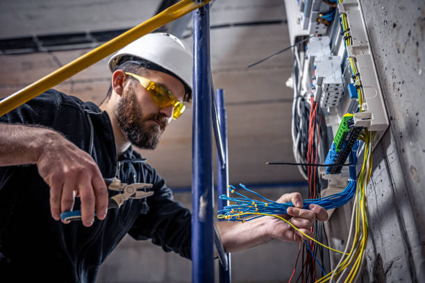 Best Emergency Electrician Near Me  in New Holstein, WI